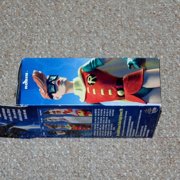 2004 DC Direct Batman: The Dark Knight Returns Robin Figure Complete in Box - Picture 4 of 9